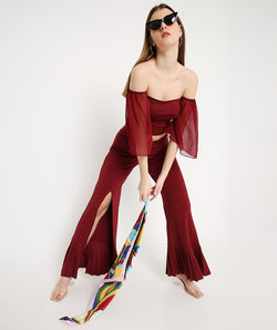 Wine Slit Pants with Pleated Bottoms